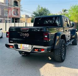جیپ گلادیەتەر